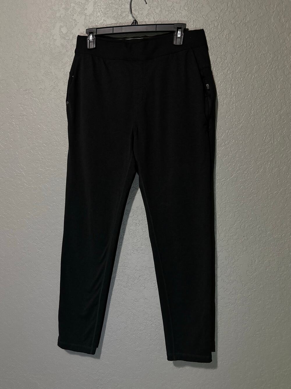Vuori Women’s Medium Black Performance Jogger Pants